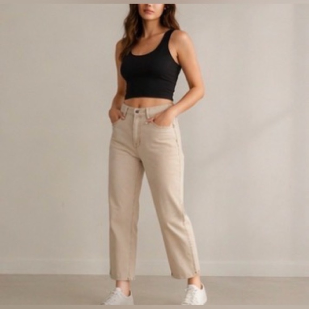 American Eagle Mom Jeans NWT